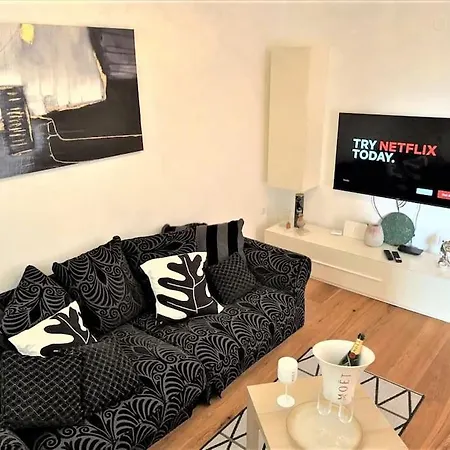Apartman Ines Apartament *